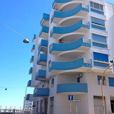 Oda ve Kahvaltı La 3*